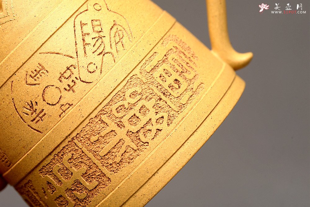 紫砂壶图片：于洪霞乙未冬作品  张听刚装饰 简古拙朴 做工精致 全手摹古僧帽 - 美壶网