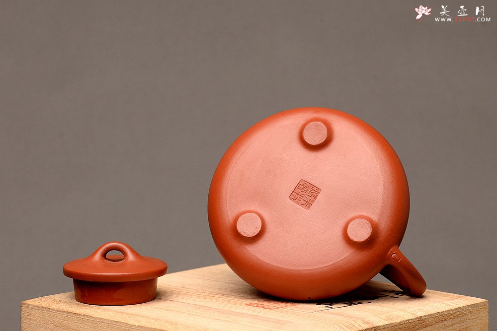 紫砂壶图片：实用有趣 原矿赵庄朱泥之全手子冶石瓢  - 美壶网