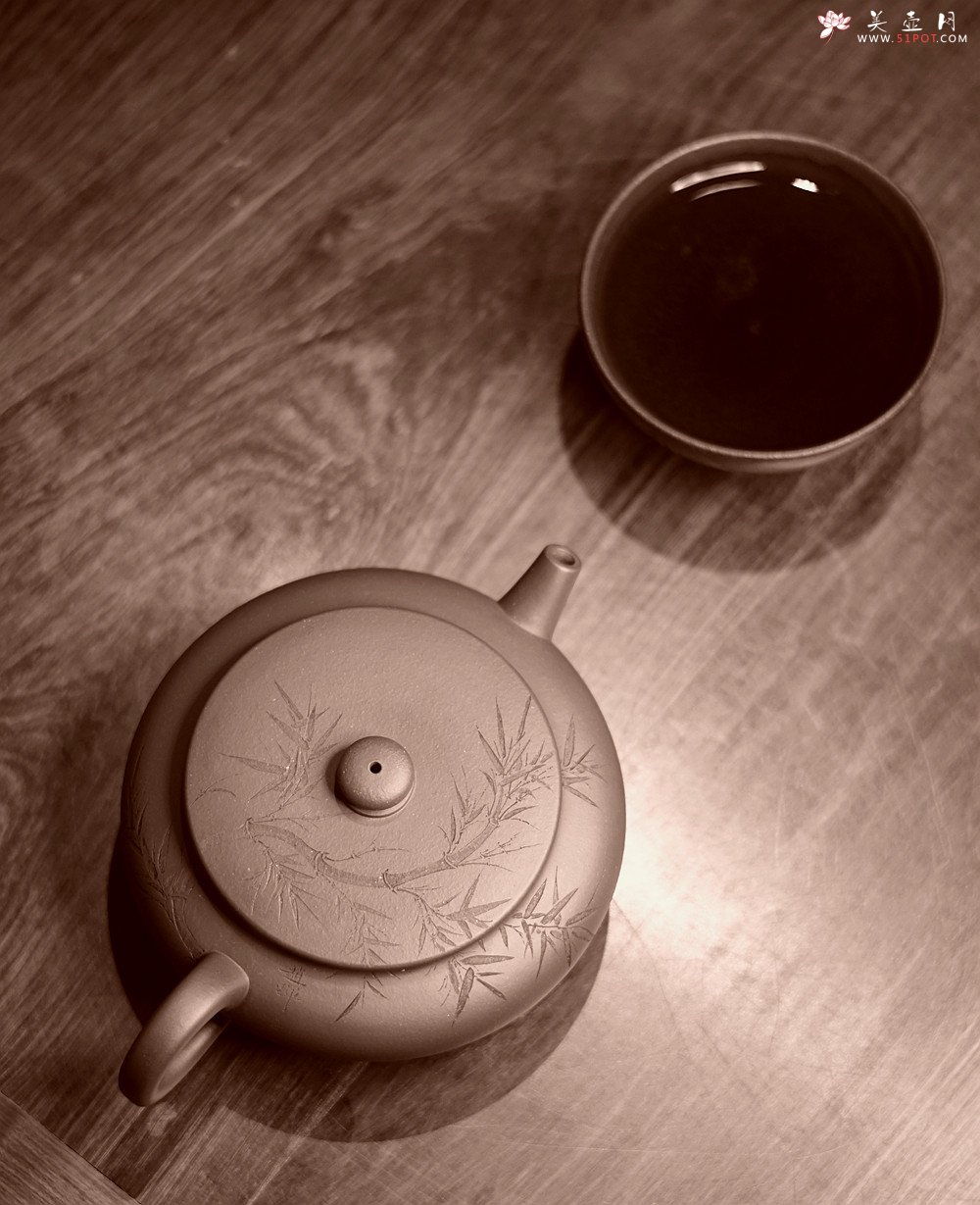 紫砂壶图片：扁翁设计 詹黎明全手制作 国师赵辉精心装饰 杀茶利器 卧云 - 美壶网