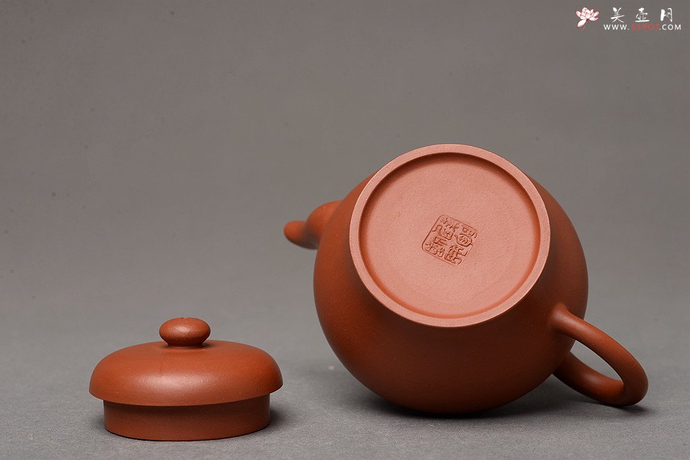 紫砂壶图片：摹古之作 杀茶利器 优质朱泥 线条优美 高亭 做工精致 - 美壶网