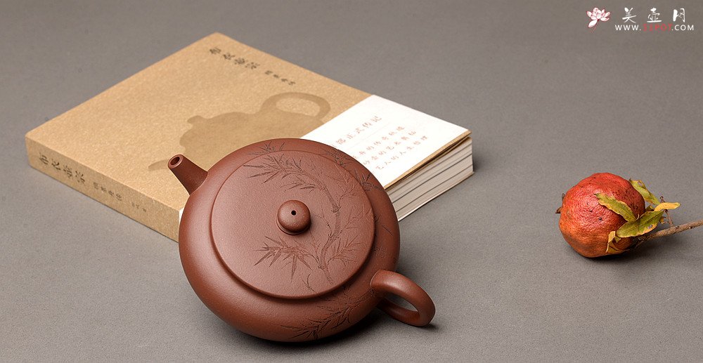 紫砂壶图片：扁翁设计 詹黎明全手制作 国师赵辉精心装饰 杀茶利器 卧云 - 美壶网