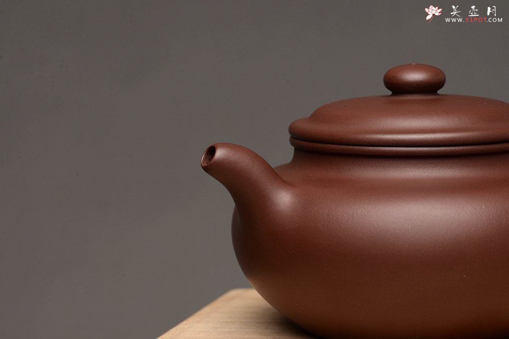 紫砂壶图片：极品老紫泥 端庄周正 传统经典 全手仿古 做工精致 - 美壶网