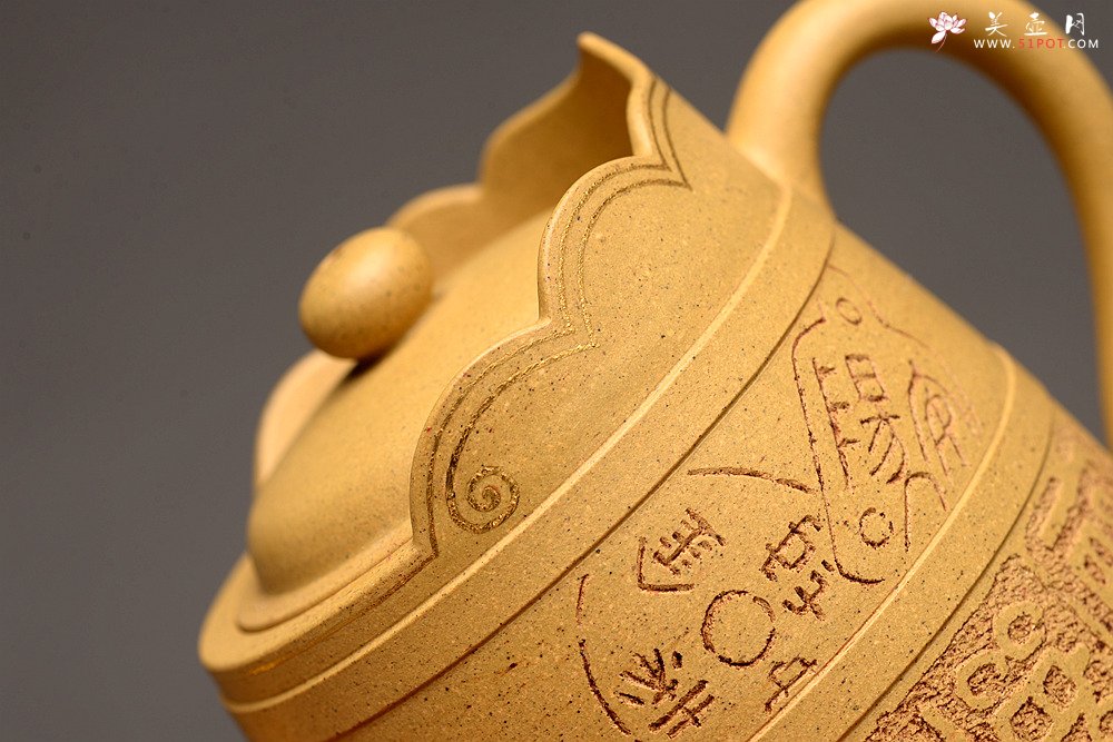 紫砂壶图片：于洪霞乙未冬作品  张听刚装饰 简古拙朴 做工精致 全手摹古僧帽 - 美壶网