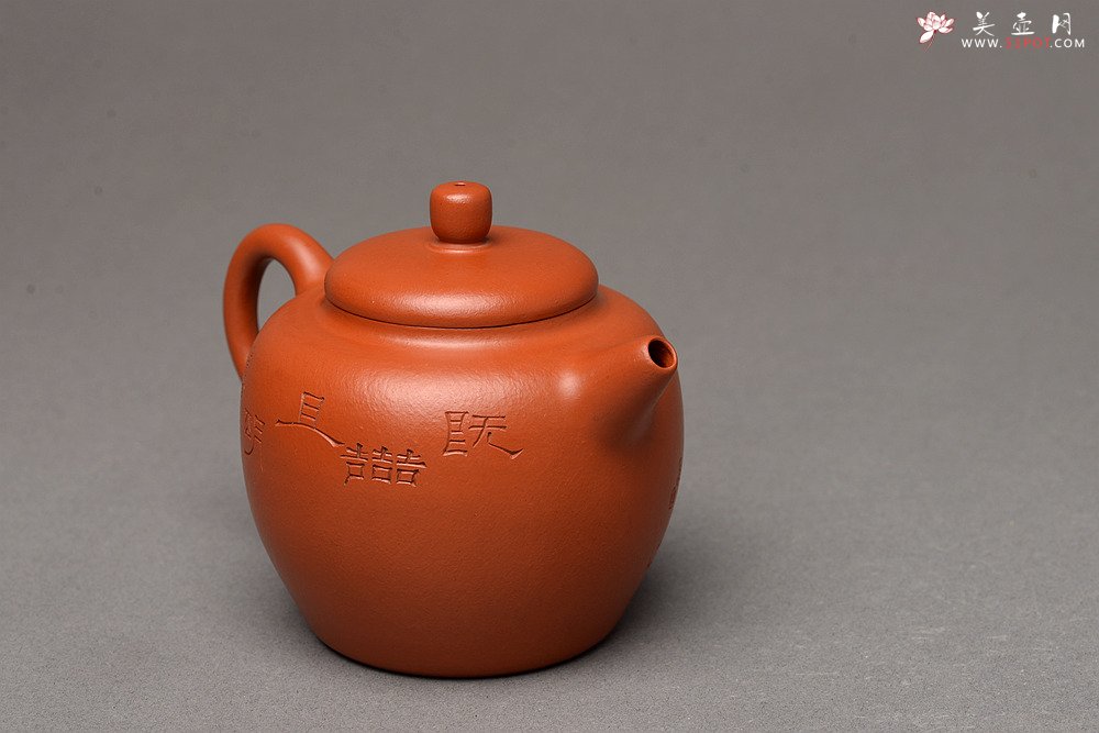 紫砂壶图片：陆轶舟装饰 简练素雅 高旭峰款 线条流畅 全手静月 - 美壶网