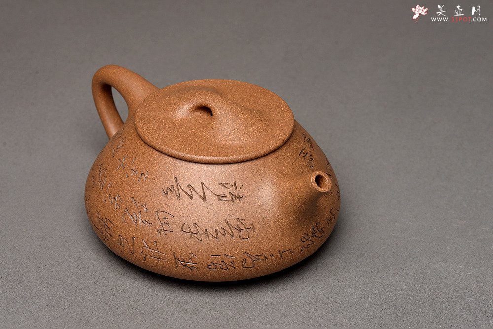 紫砂壶图片：陈进新品 张听刚装饰  雍容华贵 全手大石瓢 - 美壶网