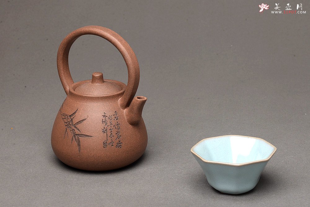 紫砂壶图片：淞庐出品 全手佳作 文气十足~逸提 优质老段泥 - 美壶网