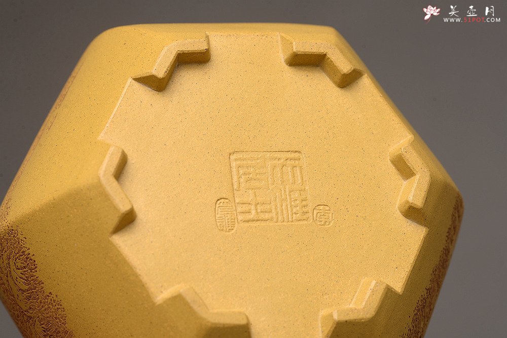 紫砂壶图片：李彦雄精刻山水~全手六方水盂 笔洗  把玩精品 - 美壶网