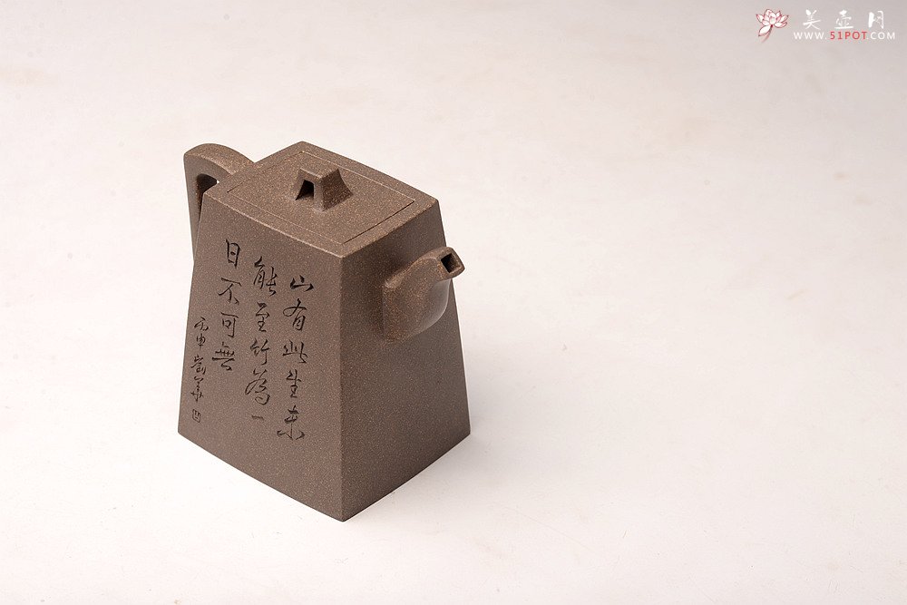 紫砂壶图片：何卫枫丙申春全手新作 毛国强徒弟刘华文气装饰 明相四方 稳中见秀 做工挺拔 - 美壶网