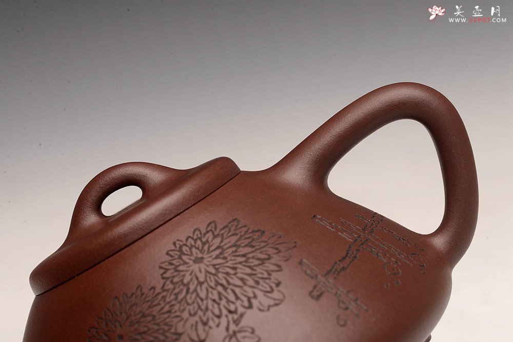 紫砂壶图片：劲骨之瓢 全手摹古石瓢 张听刚刻绘刀法精炼 古韵流长 - 美壶网