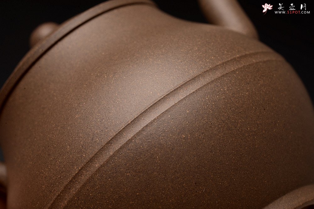 紫砂壶图片：钱林芳全手作品 汉隐壶 优质青灰泥 韵味独特 饱满俊雅 - 美壶网