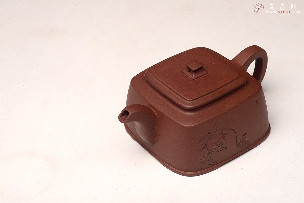 紫砂壶图片：于洪跃全手新品 丙申春 稳重大方 矮四方 游心堂装饰 - 美壶网