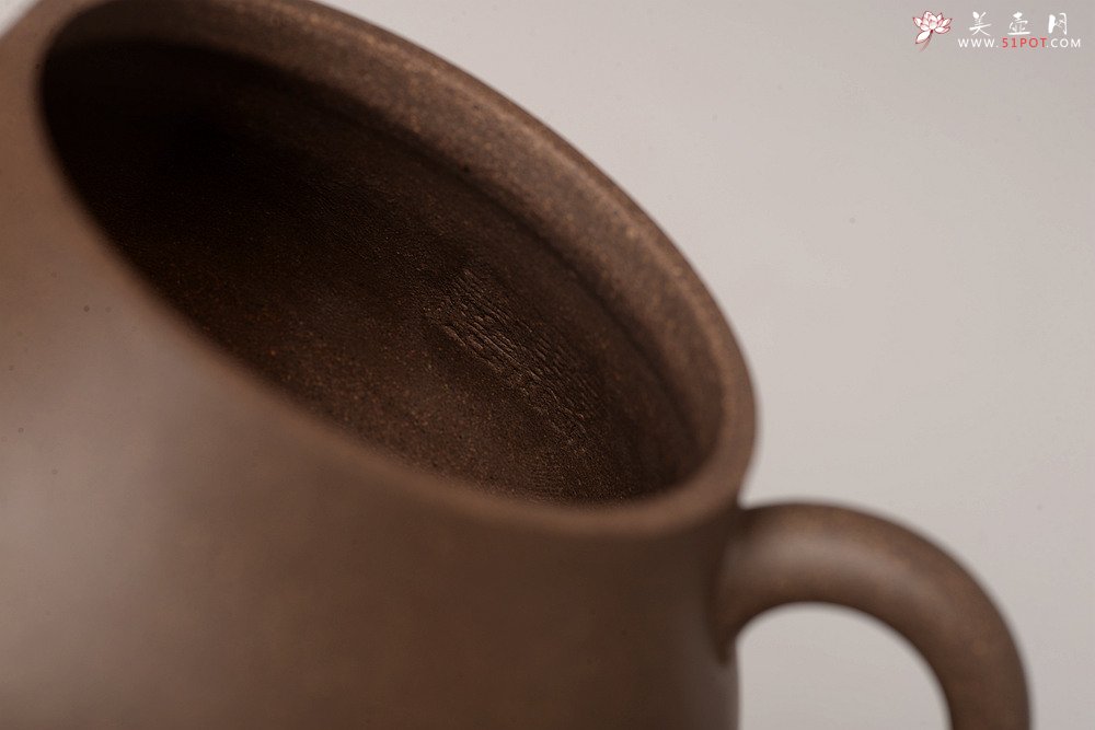 紫砂壶图片：钱林芳全手作品 汉隐壶 优质青灰泥 韵味独特 饱满俊雅 - 美壶网