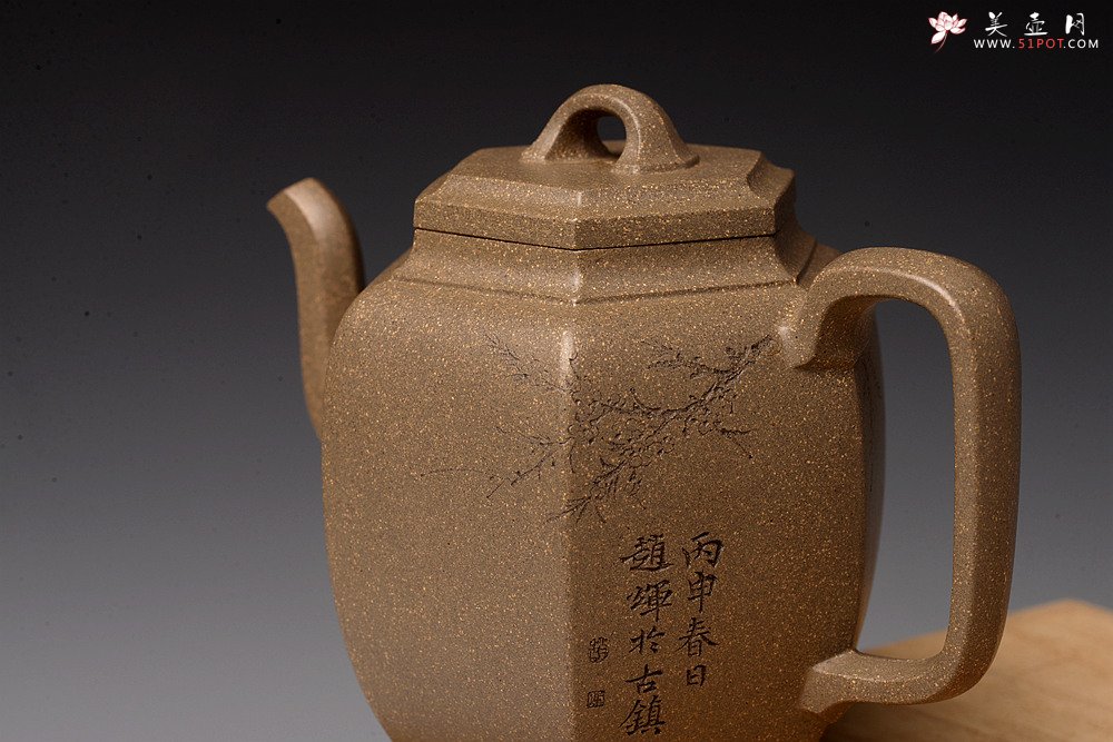 紫砂壶图片：强强联合  秀雅文气 国师赵辉精心装饰 六方云亭 难得文人画遗韵~ - 美壶网