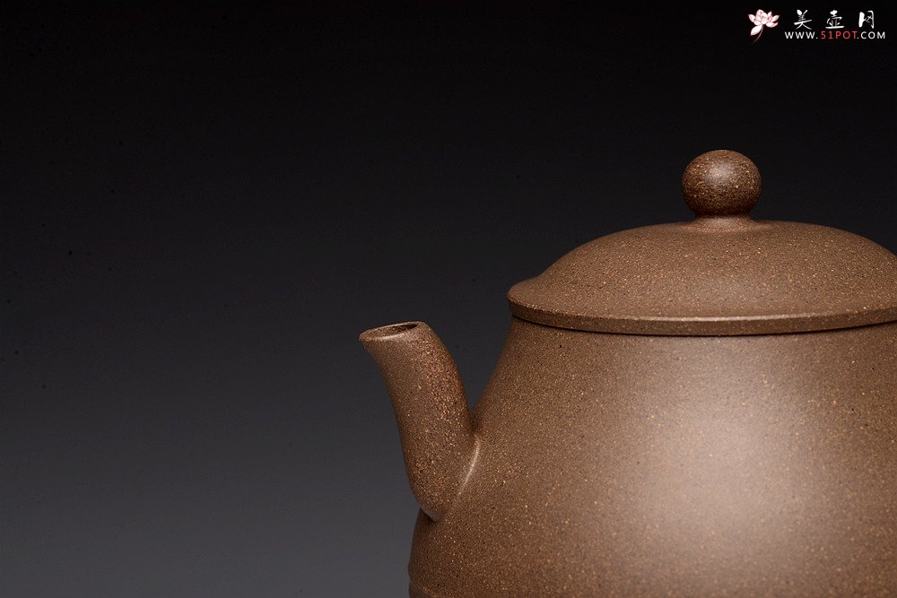 紫砂壶图片：钱林芳全手作品 汉隐壶 优质青灰泥 韵味独特 饱满俊雅 - 美壶网