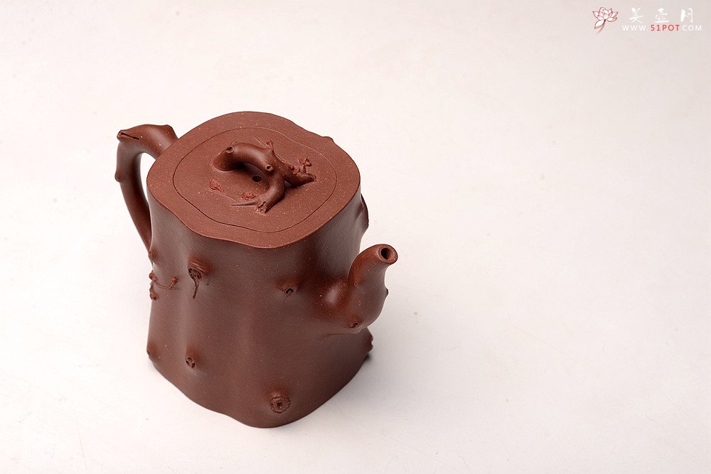 紫砂壶图片：单志萍丙申春精品 雄厚老辣 进步明显 全手混方梅桩 立体贴花 - 美壶网