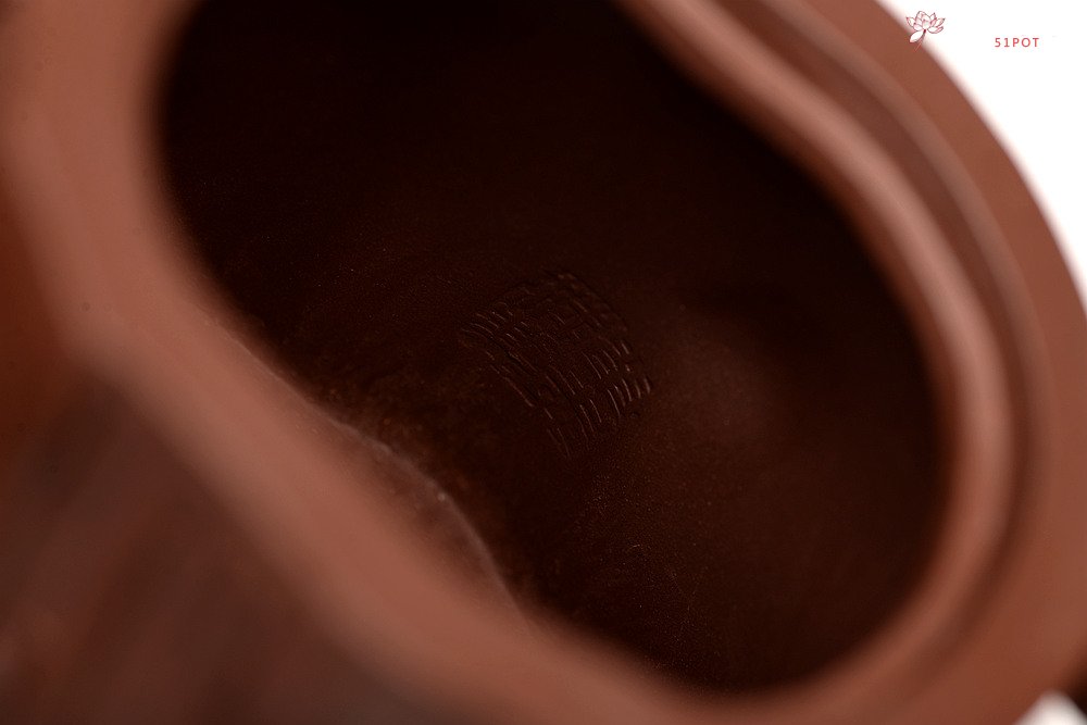 紫砂壶图片：单志萍新作 苍劲之意 古拙之风 全手松梅情深 经典作品 - 美壶网