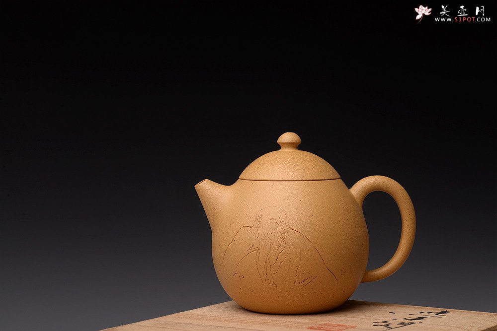 紫砂壶图片：传统器形  优质段泥 精工龙蛋 秀气可人 游心堂装饰 喜从天降 - 美壶网