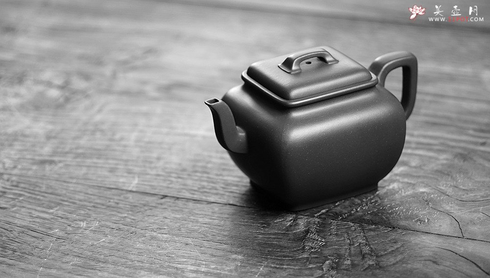 紫砂壶图片：何卫枫丙申春全手新作 敦厚文气 方中见圆 刚柔并济 樽方 - 美壶网