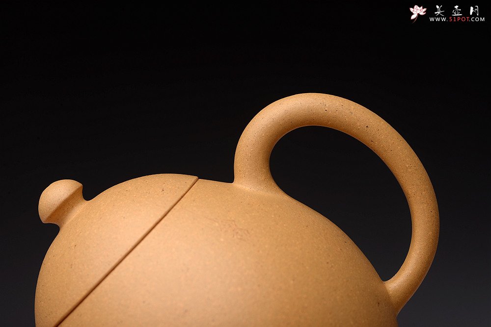 紫砂壶图片：传统器形  优质段泥 精工龙蛋 秀气可人 游心堂装饰 喜从天降 - 美壶网