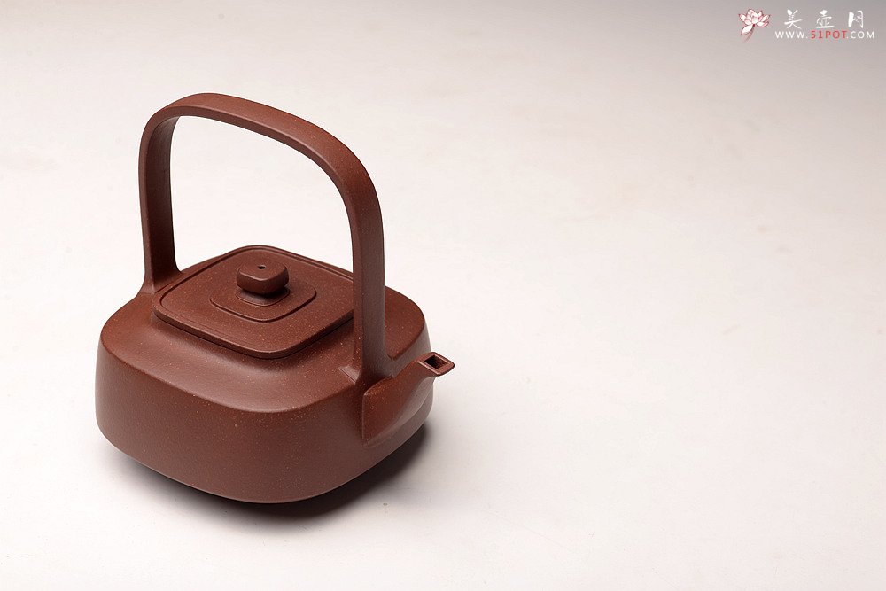 紫砂壶图片：于洪跃丙申初夏新品 单片拍打 挺拔俊秀 柔中带刚 四方提璧  - 美壶网