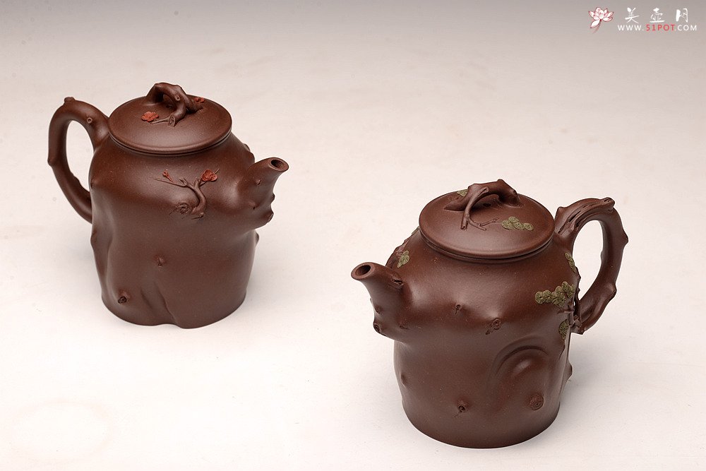 紫砂壶图片： 苍劲之意 古拙之风 单志萍松梅对桩 经典花货题材 - 美壶网