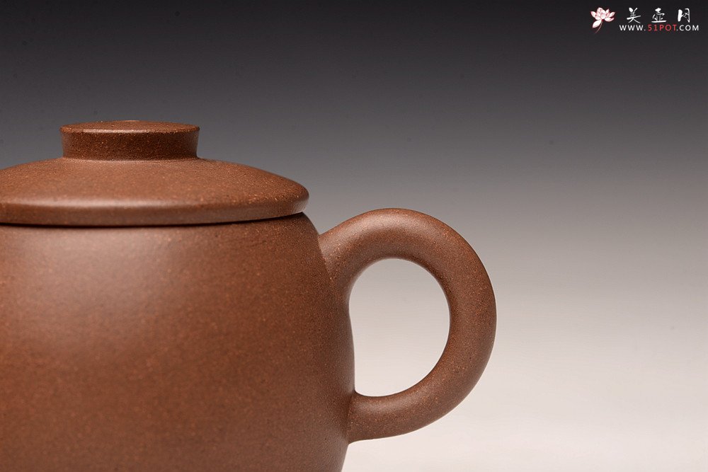 紫砂壶图片：耿其群全手作品 摹古巨轮 优质段泥 古朴拙雅 - 美壶网