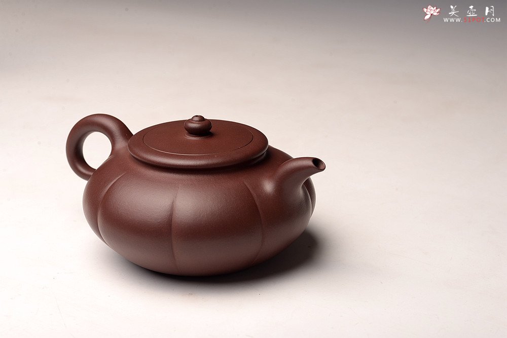 紫砂壶图片：陈进丙申初夏全手新作 筋囊器型 难度之大 端庄优雅 秋蕾 - 美壶网