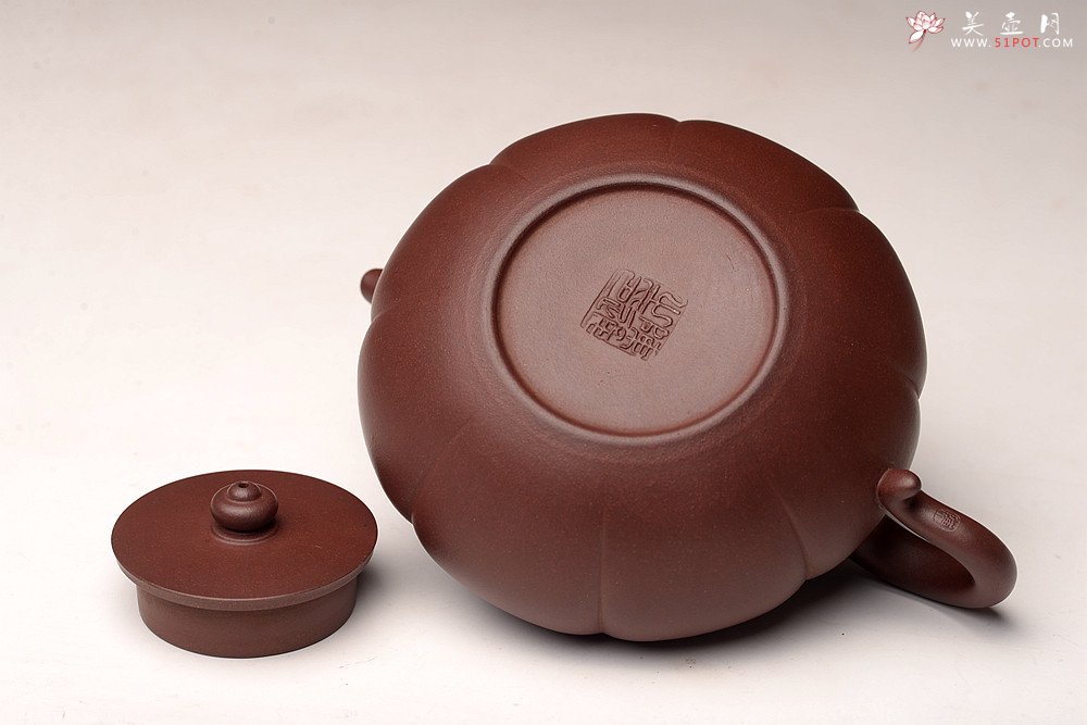 紫砂壶图片：陈进丙申初夏全手新作 筋囊器型 难度之大 端庄优雅 秋蕾 - 美壶网