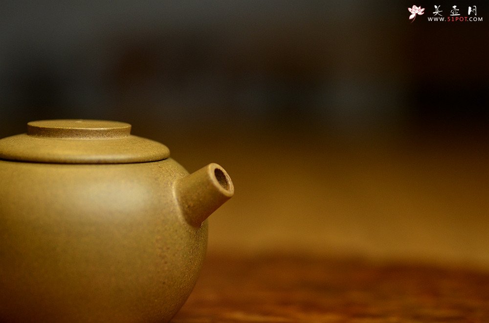 紫砂壶图片：美壶特惠 茶人最爱 古朴小品 实用小巨轮~紫泥 段泥一对 - 美壶网