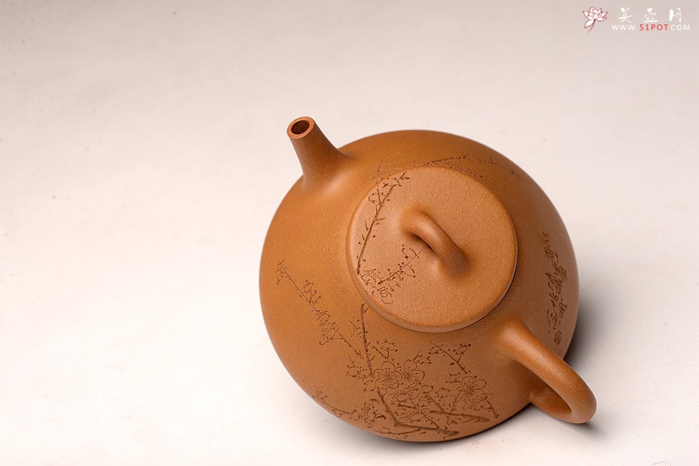 紫砂壶图片：优质黄金段 周路健全手作品 器形端正~ 骨肉均挺 子冶石瓢 陆逸舟刻梅~ - 美壶网
