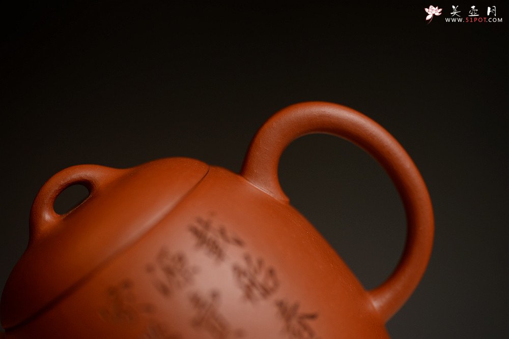 紫砂壶图片：徐亚春丙申春全手新作 陶兴双刀精刻  摹古玉成秦权 杀铁利器 - 美壶网