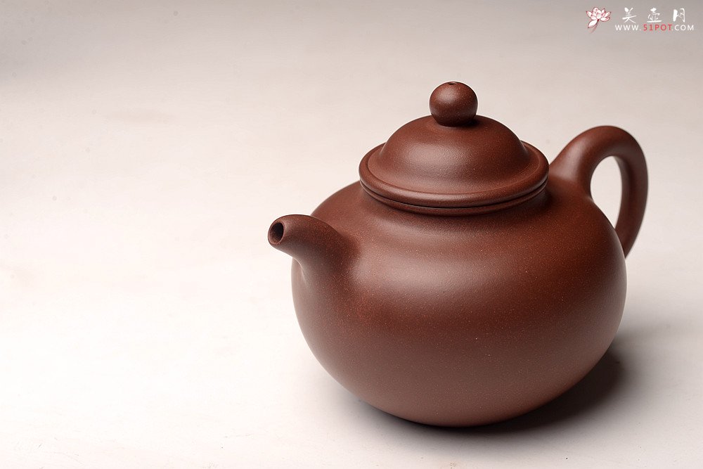 紫砂壶图片：顾小英丙申初夏 全手大亨掇球 优质老紫泥 亭亭玉立 精品佳作 - 美壶网