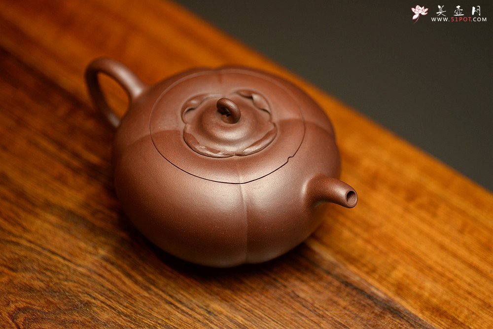 紫砂壶图片：潘丹初丙申夏精品 筋囊花货 全手玉柿二式 秀美逸品 爱不释手的精品 - 美壶网