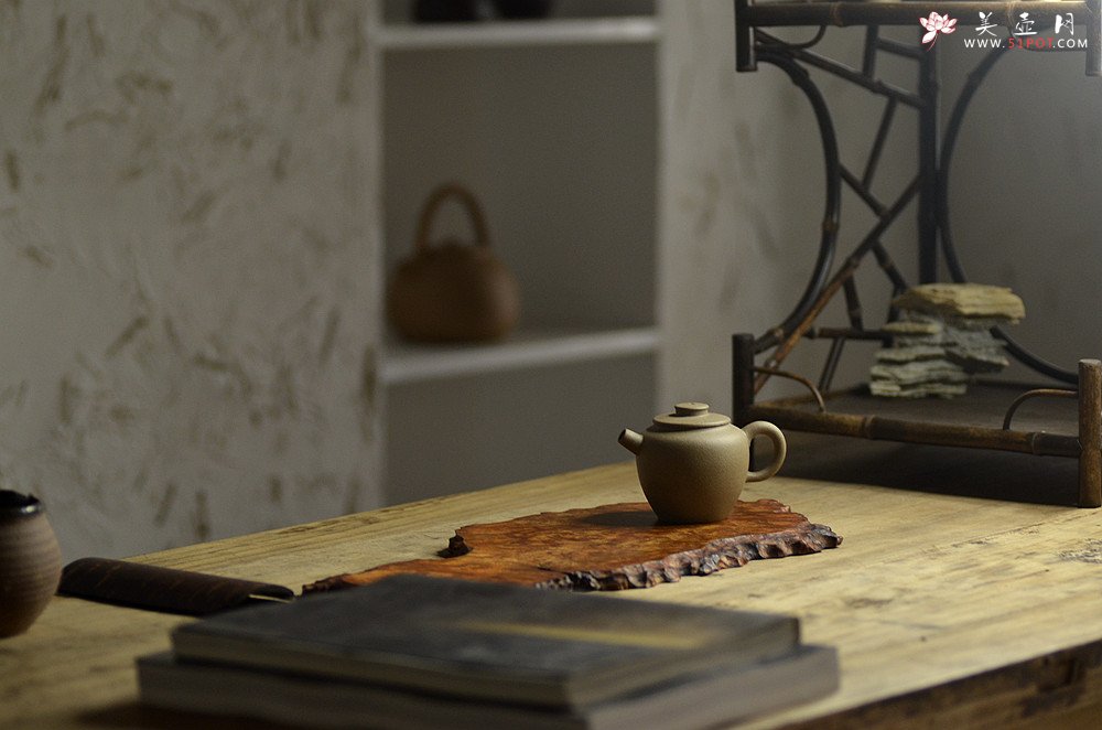 紫砂壶图片：美壶特惠 实用摹古段泥巨轮  杀茶利器 茶人最爱 - 美壶网