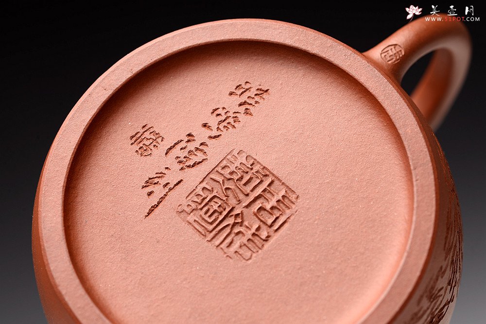 紫砂壶图片：文人作品 全手摹古秦权 储云高徒潘晓鸣装饰 格调高画意深  - 美壶网