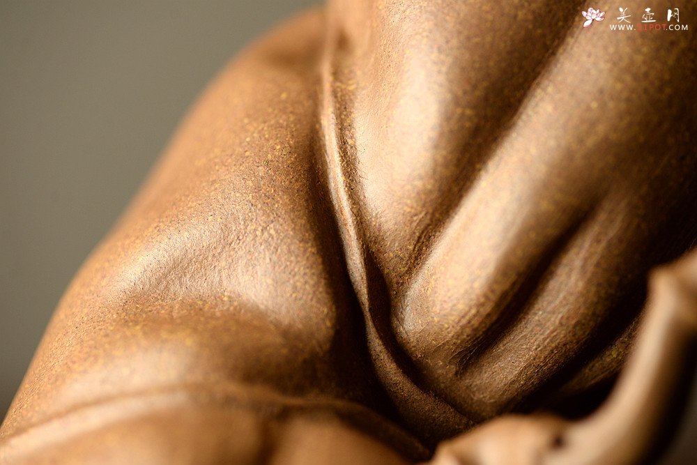 紫砂壶图片：林秀明丙申夏全手原创 摹竹韵寓隐逸之风 隐逸二式 养怡之福可得永年 - 美壶网