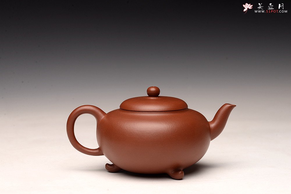 紫砂壶图片：王薇丙申秋全手新作 三足水平 线条流畅 做工精致 - 美壶网