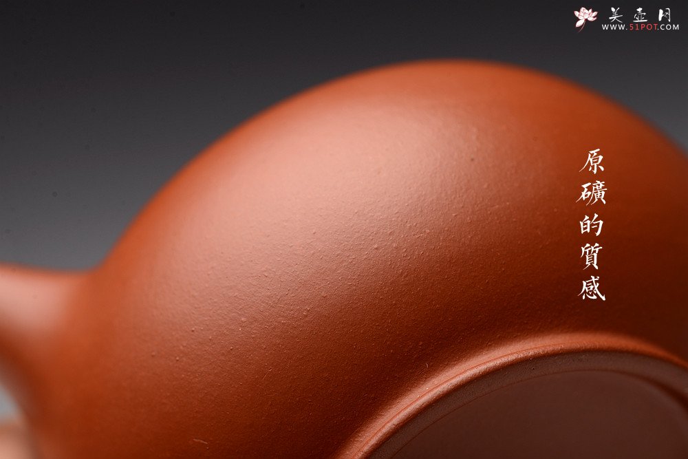 紫砂壶图片：手工练泥 矿质丰富 传统实用朱泥小潘壶 夏日消暑利器 - 美壶网