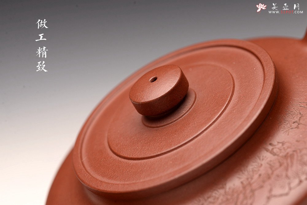 紫砂壶图片：储俊伟丙申夏全手摹古 曼生周盘 端庄素雅 国师实力派赵辉装饰 精工 - 美壶网