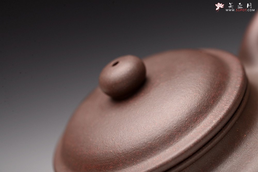 紫砂壶图片：传统器形 大口实用 精品紫茄泥 全手扁莲子 - 美壶网