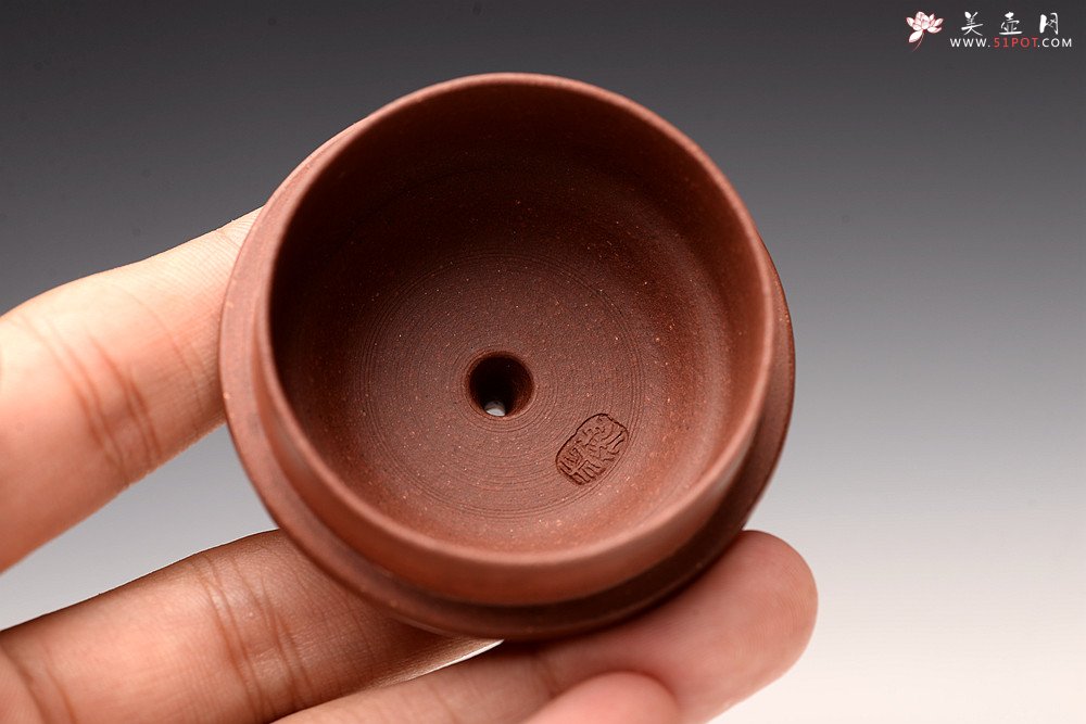 紫砂壶图片：王薇丙申夏全手新作 摹古宫灯 高挑古朴 适用发酵类茶 - 美壶网