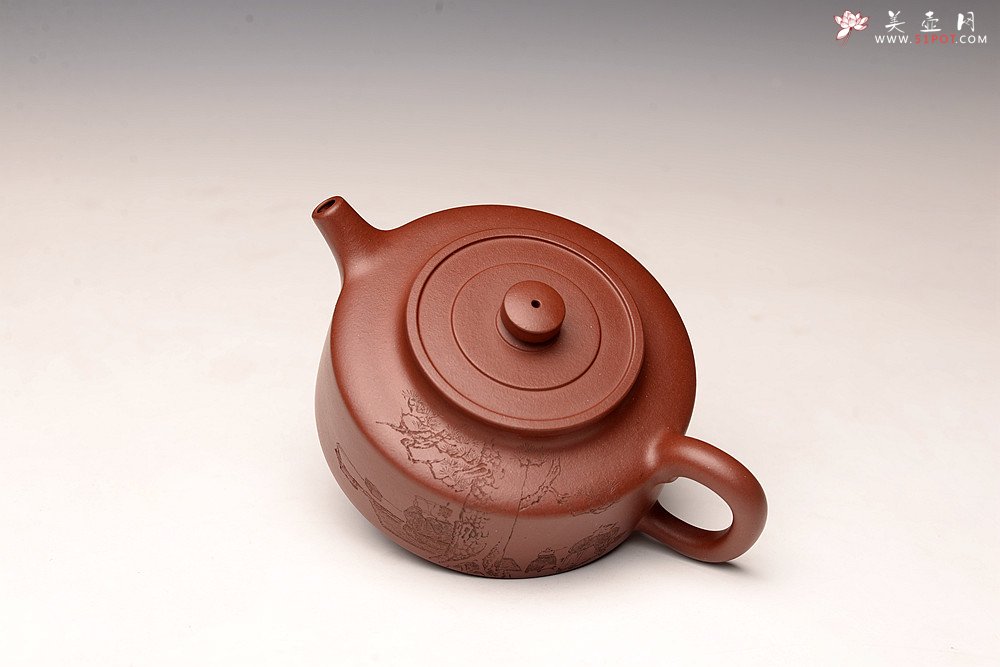 紫砂壶图片：储俊伟丙申夏全手摹古 曼生周盘 端庄素雅 国师实力派赵辉装饰 精工 - 美壶网