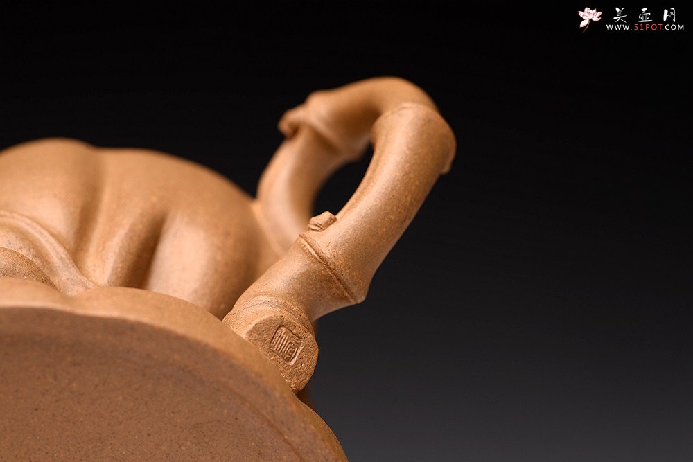 紫砂壶图片：林秀明丙申夏 全手精品 文心入泥 原创作品 永怡 灵秀玩味 - 美壶网