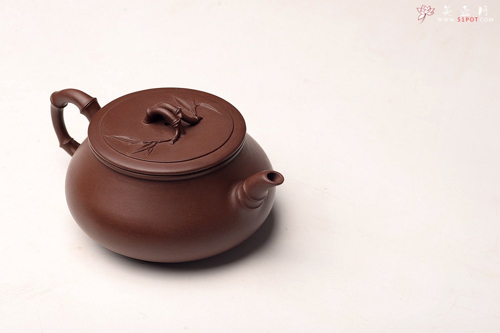 紫砂壶图片：江家风范 雅致清秀 实力之作 全手刹凹清风竹影 居不可无竹~ - 美壶网