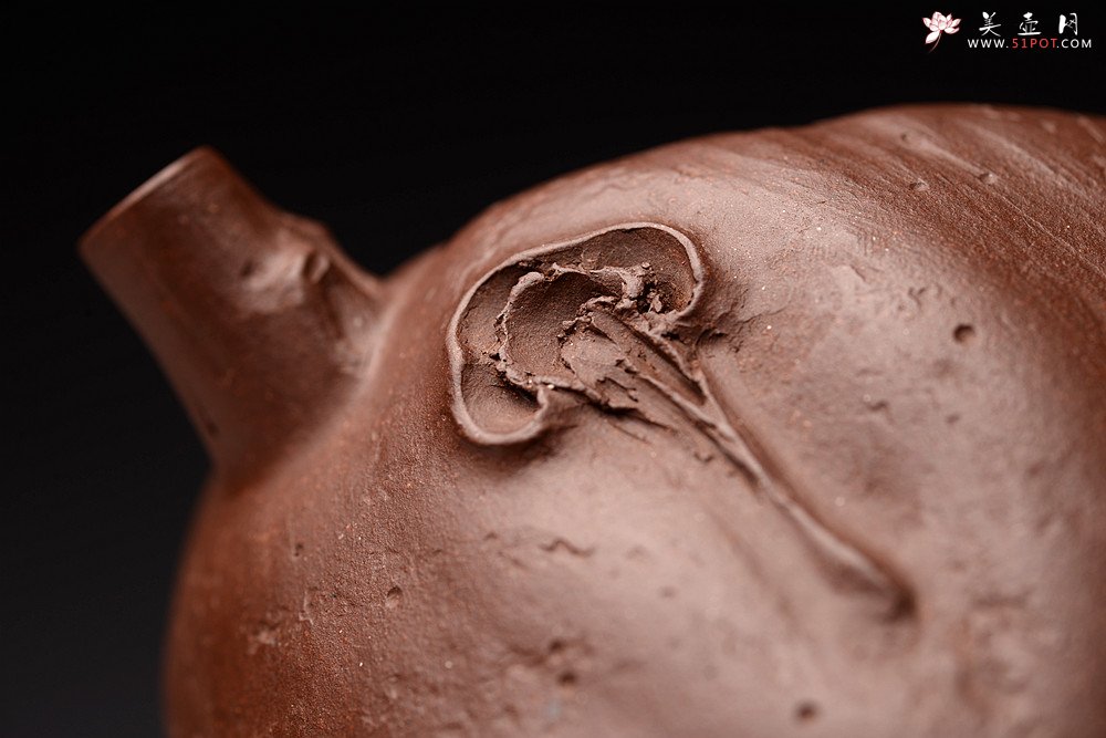 紫砂壶图片：花货新风尚 妙趣横生 潘丹初经典全手之作 玄木 木叶动秋声~ - 美壶网