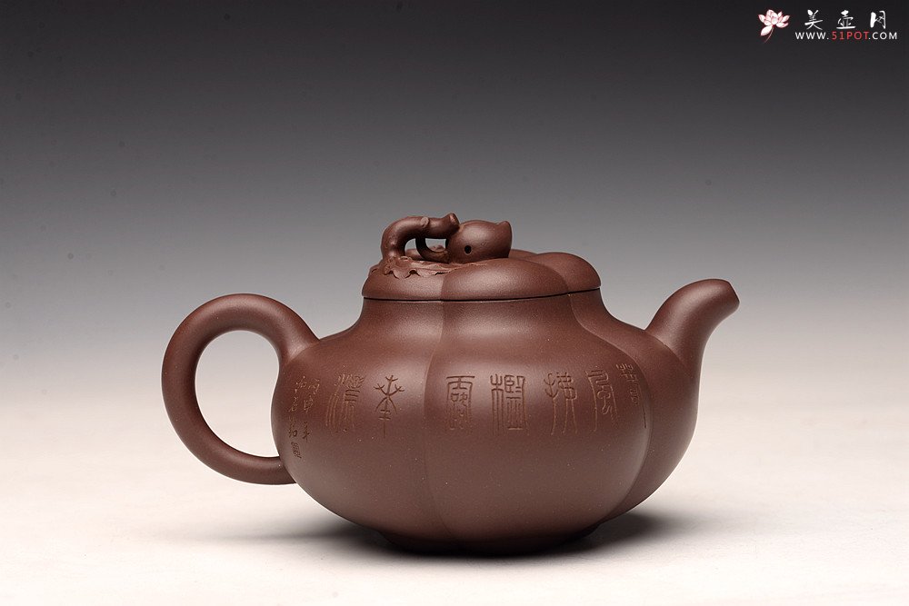 紫砂壶图片：酒虎丙申夏 精品之作 大气磅礴 全手工上合桃 和石装饰 珍藏 - 美壶网