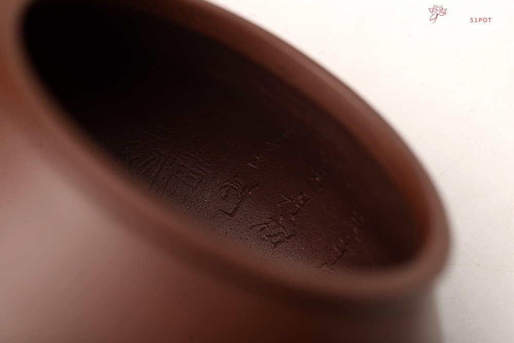 紫砂壶图片：江家风范 雅致清秀 实力之作 全手刹凹清风竹影 居不可无竹~ - 美壶网