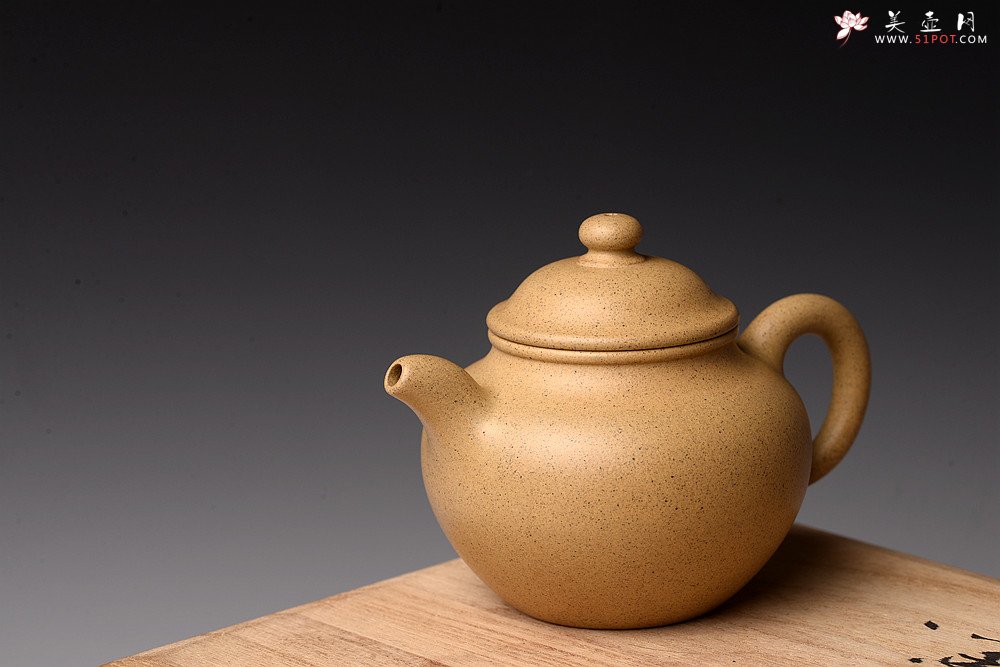 紫砂壶图片：邵春良老师全手近作 本绿小莲子 端庄秀美 泥料温润如玉 - 美壶网