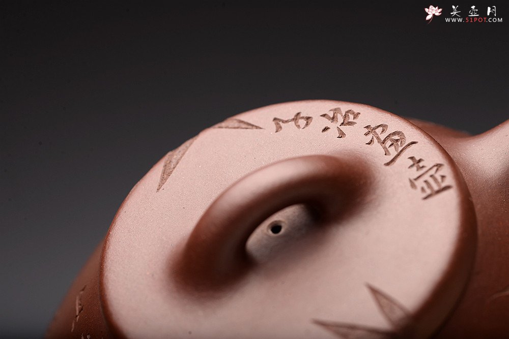 紫砂壶图片：周路健丙申夏摹古之作 张听刚装饰 文气隽永 致敬经典 全手子冶石瓢 - 美壶网