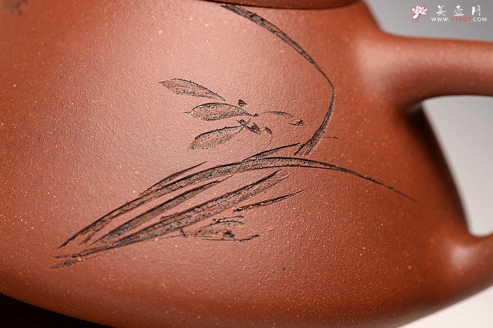 紫砂壶图片：优质降坡泥 周路健全手近作  陆轶舟刻绘 冬日实用子冶石瓢 - 美壶网